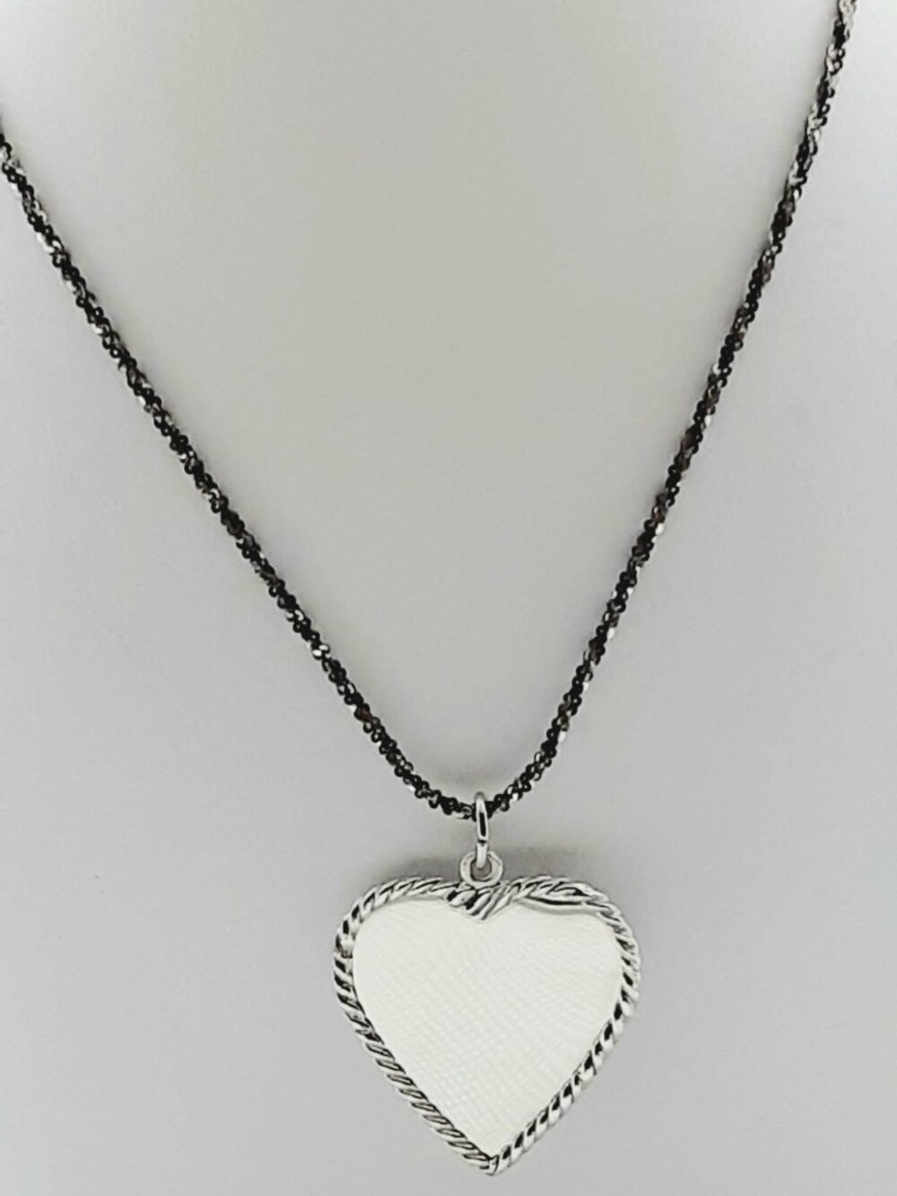 NEW 18 inch 925 oxidized wheat chain and mirrored heart pendant - Picture 8 of 12